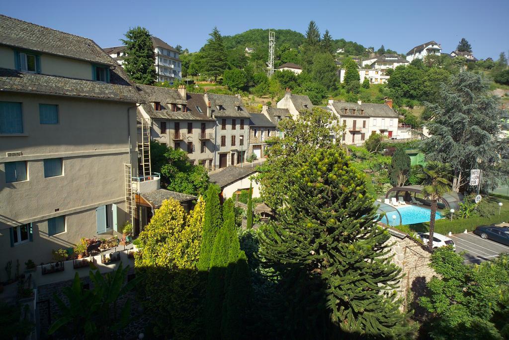 Hotel Du Lion D'Or Entraygues-sur-Truyère Buitenkant foto